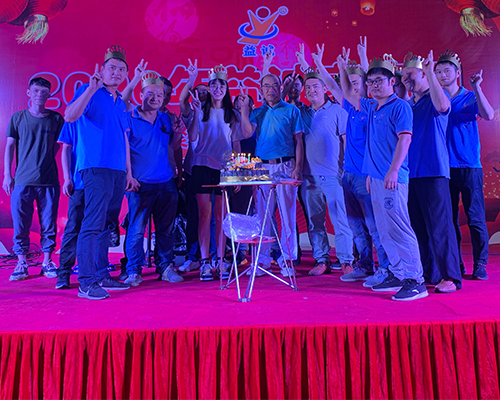 1xbet官网中秋家庭日晚会